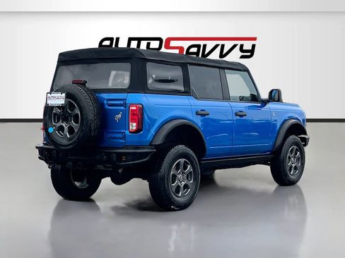 Used 2022 Ford Bronco Black Diamond image 7