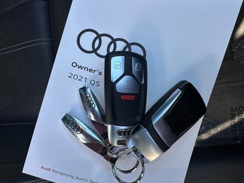 Used 2021 Audi Q5 2.0T Premium Plus w/ Premium Plus Package image 27