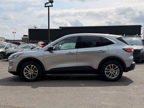 Used 2022 Ford Escape SE w/ Convenience Package AWD/4WD image 4