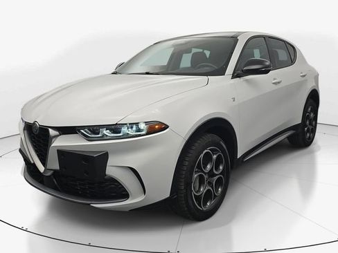 Used 2024 Alfa Romeo Tonale Ti AWD/4WD image 6