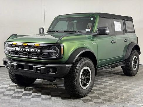 Used 2023 Ford Bronco Badlands w/ Sasquatch Package AWD/4WD image 2