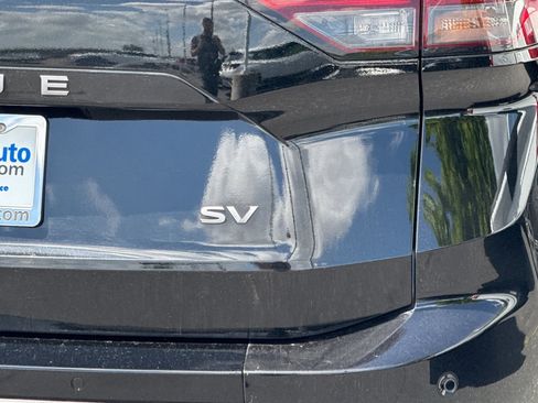 Certified 2024 Nissan Rogue SV FWD image 27