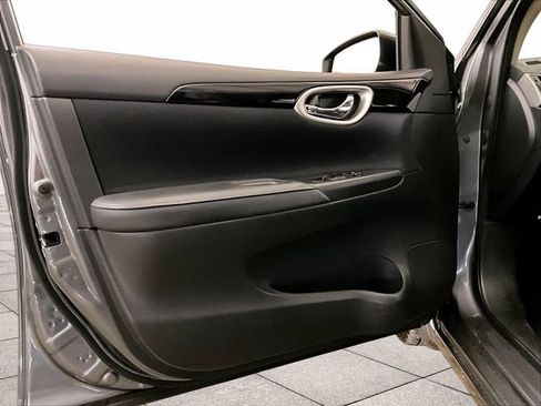 Used 2018 Nissan Sentra SV FWD image 22