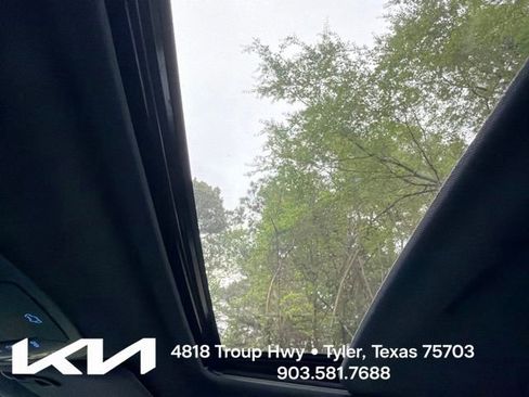 Used 2024 Toyota Sienna XLE Woodland Edition AWD/4WD image 21
