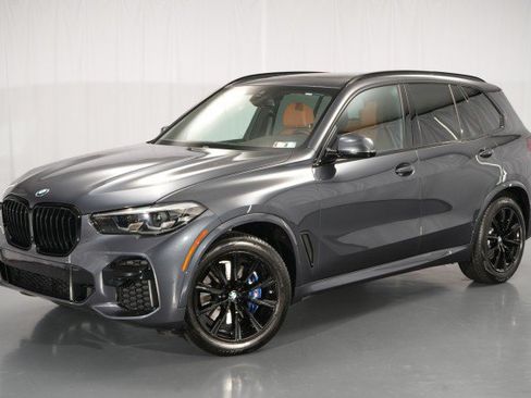 Used 2022 BMW X5 xDrive40i w/ M Sport Package AWD/4WD image 1