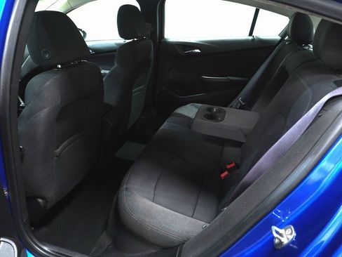Used 2016 Chevrolet Cruze LT w/ Convenience Package image 12