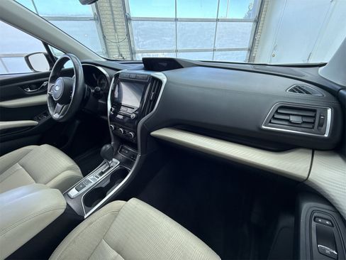 Used 2022 Subaru Ascent Premium w/ Convenience Package image 16