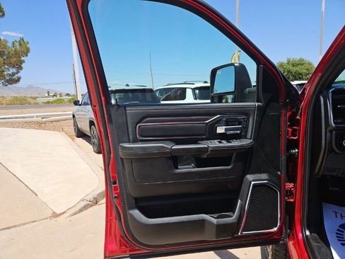 New 2026 RAM 2500 Laramie AWD/4WD image 13