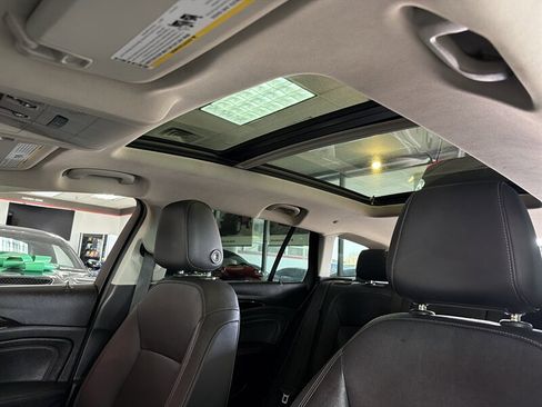 Used 2019 Buick Regal Essence w/ Driver Confidence Package I image 20