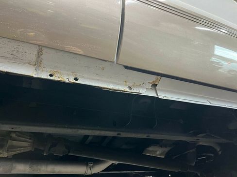 Used 2005 Ford Excursion Eddie Bauer image 81