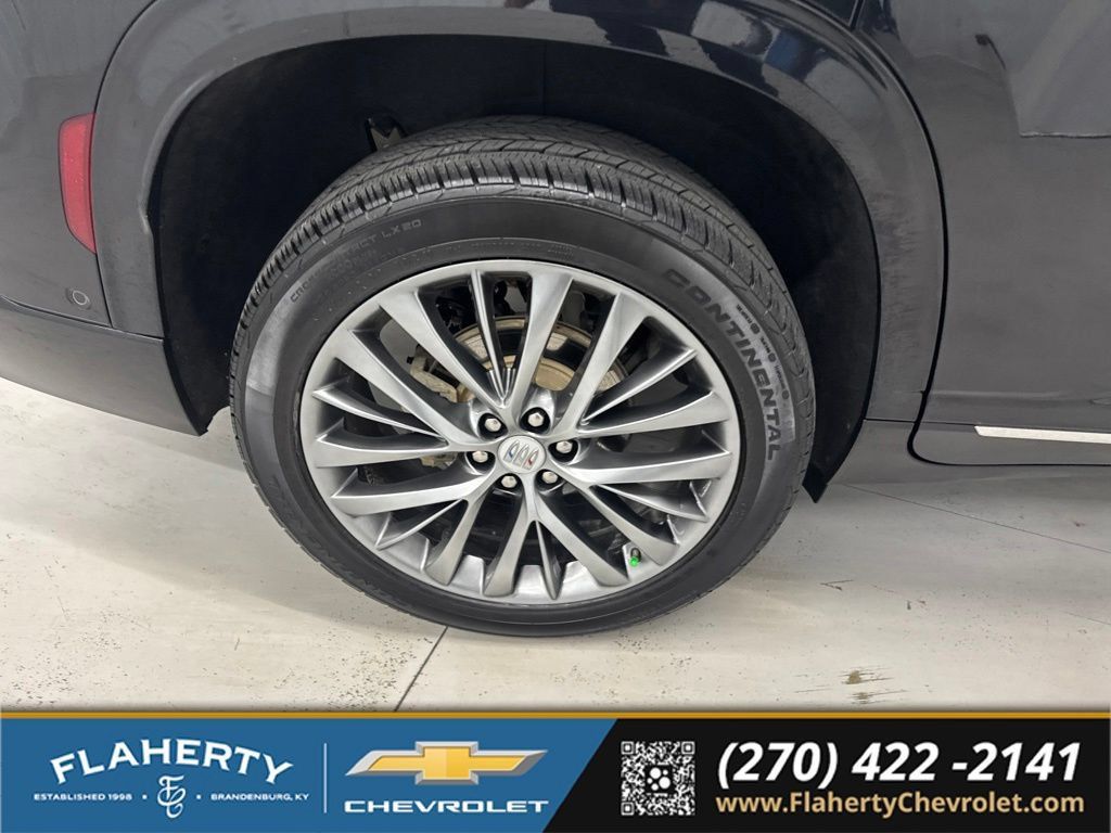 Used 2025 Buick Enclave Avenir w/ Super Cruise Package AWD/4WD image 16