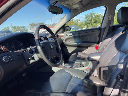 Used 2011 Chevrolet Impala LT w/ Luxury Edition Package FWD image 10