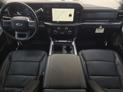Used 2023 Ford F250 Lariat w/ Black Appearance Package AWD/4WD image 28