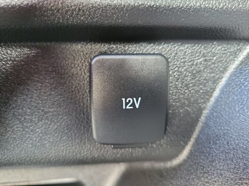 Used 2023 Ford Escape Active w/ Tech Pack #1 AWD/4WD image 9
