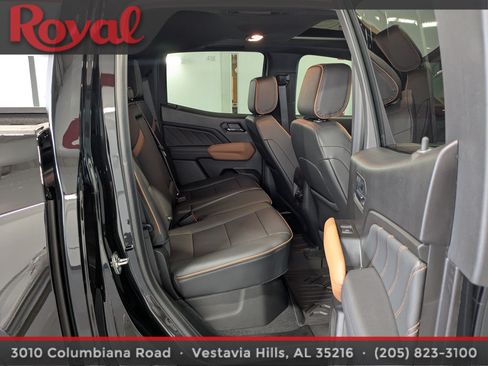 Used 2026 GMC Canyon AT4 w/ Technology Plus Package AWD/4WD image 10