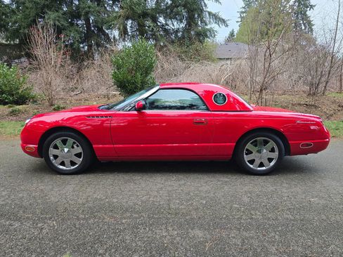 Used 2002 Ford Thunderbird image 2