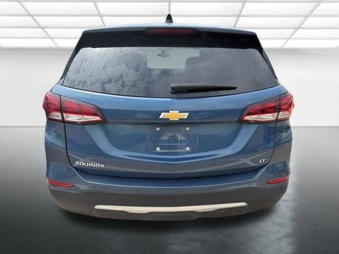 Used 2024 Chevrolet Equinox LT image 3