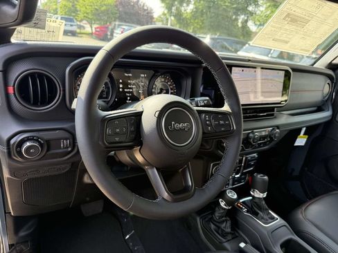 New 2026 Jeep Wrangler Unlimited Rubicon AWD/4WD image 2
