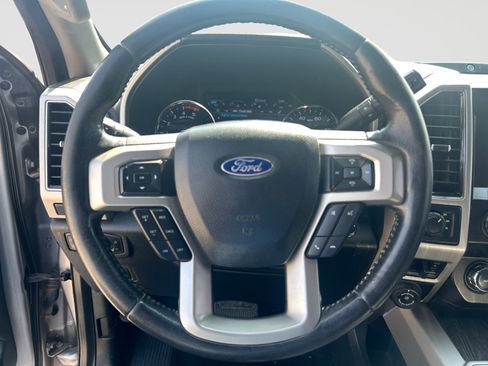 Used 2020 Ford F350 Lariat w/ Lariat Ultimate Package AWD/4WD image 16
