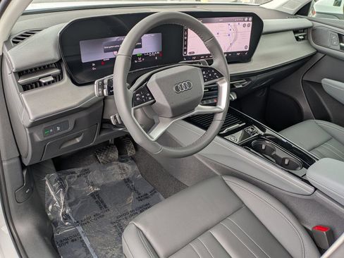 New 2026 Audi Q3 quattro 2.0T AWD/4WD image 8