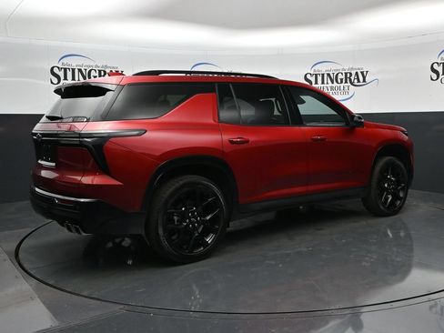 Used 2024 Chevrolet Traverse RS w/ LPO, Floor Liner Package FWD image 7