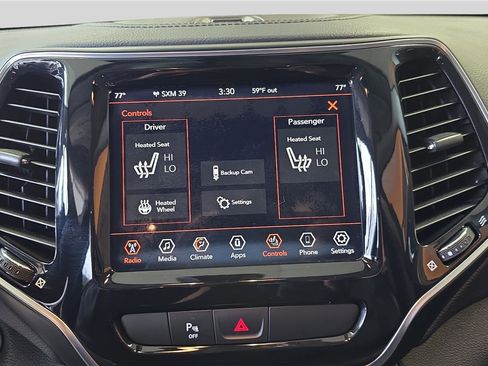 Used 2019 Jeep Cherokee Limited image 23