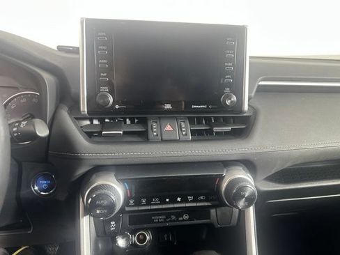 Used 2021 Toyota RAV4 XLE Premium AWD/4WD image 12