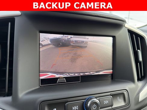 Used 2023 GMC Terrain SLE image 4