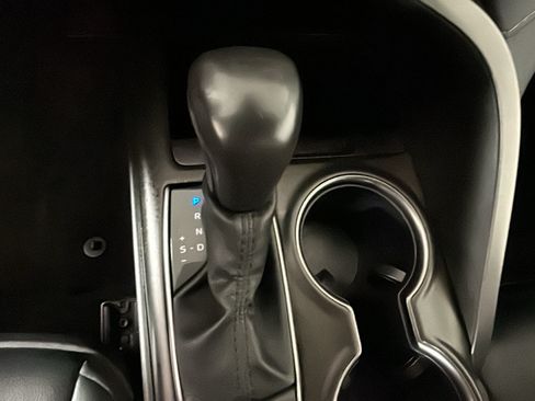 Used 2024 Toyota Camry SE FWD image 19
