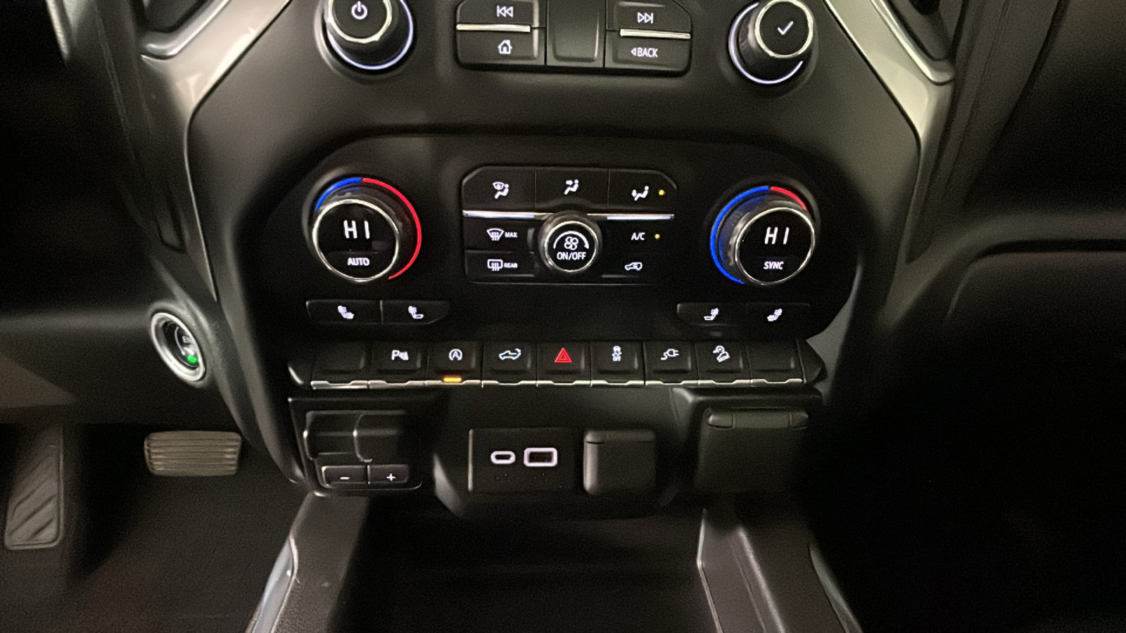 Used 2019 Chevrolet Silverado 1500 LT Trail Boss AWD/4WD image 27