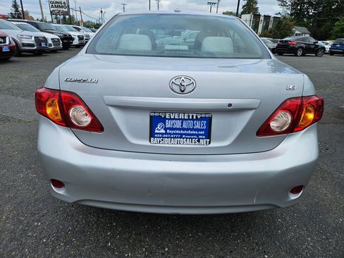 Used 2009 Toyota Corolla LE FWD image 4