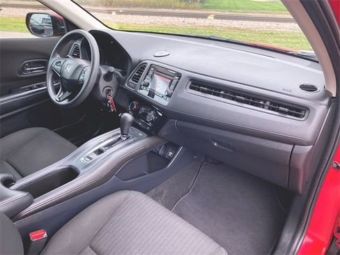 Used 2018 Honda HR-V LX image 26