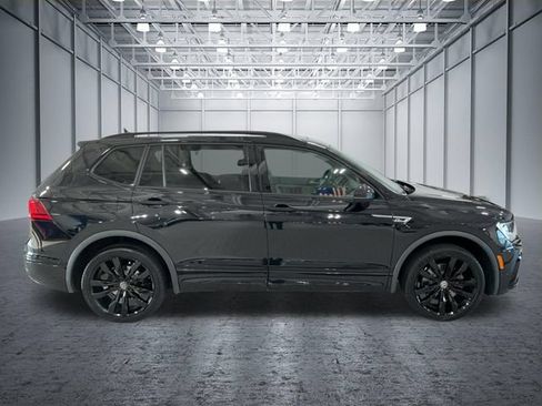 Used 2021 Volkswagen Tiguan SE R-Line AWD/4WD image 7