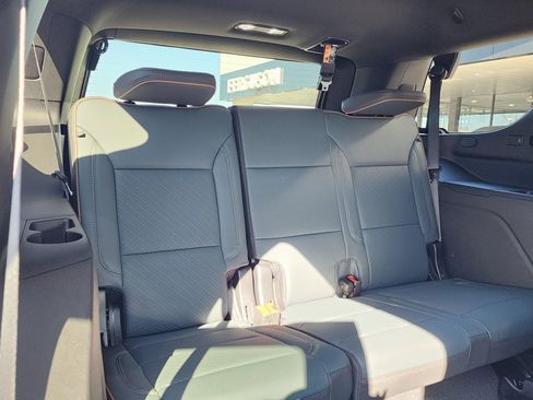 New 2026 GMC Yukon AT4 image 50