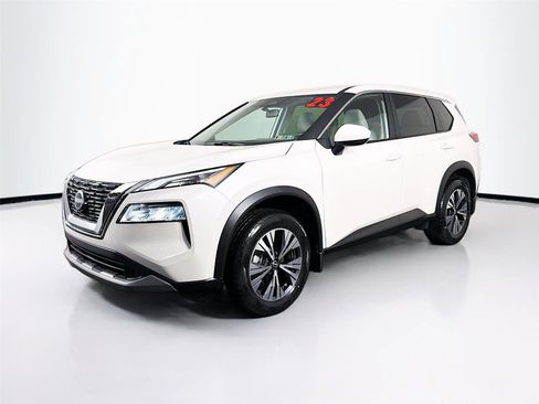 Used 2023 Nissan Rogue SV AWD/4WD image 3