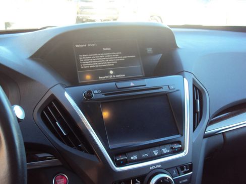 Used 2018 Acura MDX SH-AWD w/ Technology Package image 11