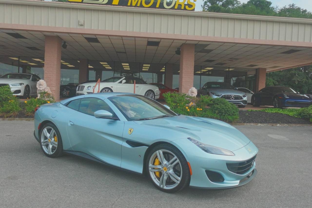 Used 2019 Ferrari Portofino RWD image 32