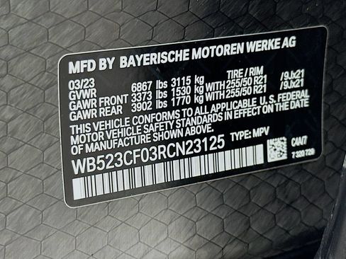 Used 2024 BMW iX xDrive50 w/ Sport Package AWD/4WD image 32