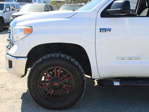 Used 2016 Toyota Tundra SR5 w/ SR5 Upgrade Package RWD image 7
