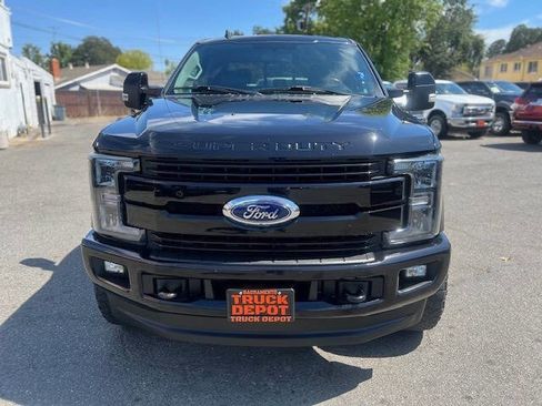 Used 2019 Ford F350 Lariat image 3