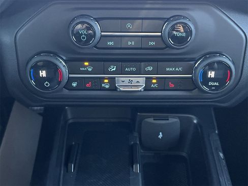 New 2025 Ford Bronco Outer Banks image 6