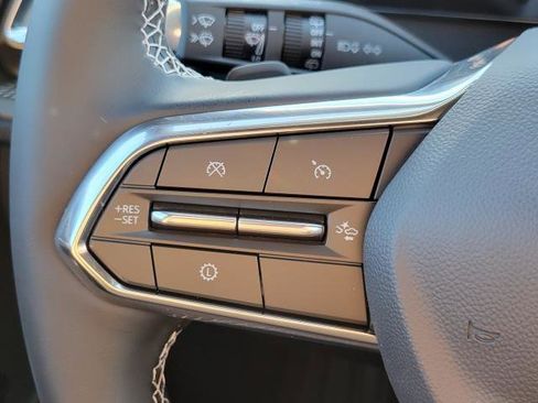 New 2026 Chevrolet Traverse LT w/ Sun and Wheel Package image 13