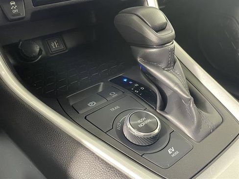 Certified 2024 Toyota RAV4 LE image 17