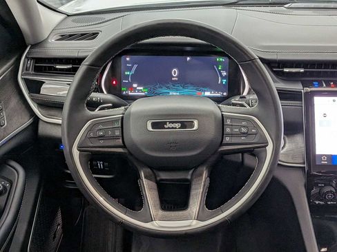 Used 2022 Jeep Grand Cherokee Limited 4xe w/ Luxury Tech Group II image 24