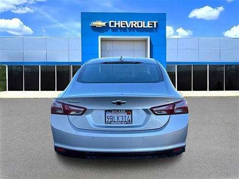 Used 2022 Chevrolet Malibu LT image 4