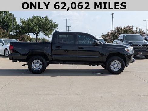 Used 2023 Toyota Tacoma SR AWD/4WD image 4