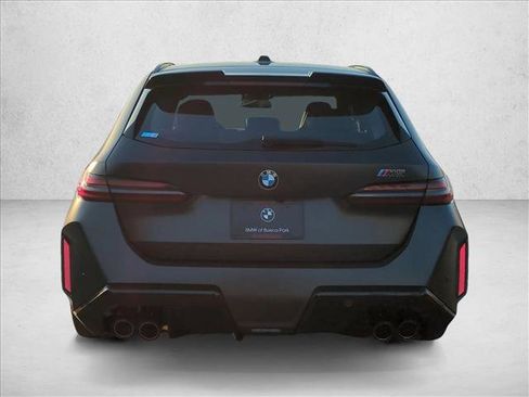 New 2026 BMW M5 Touring AWD/4WD image 8
