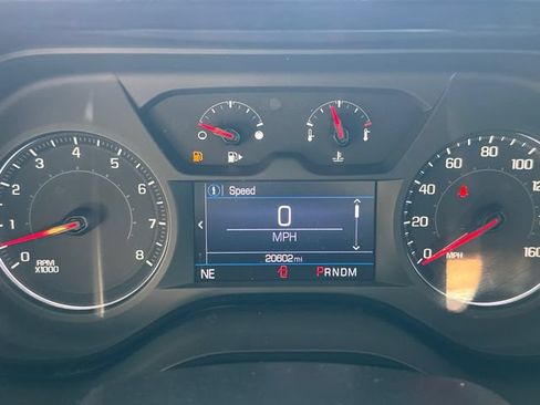 Used 2022 Chevrolet Camaro LT RWD image 18