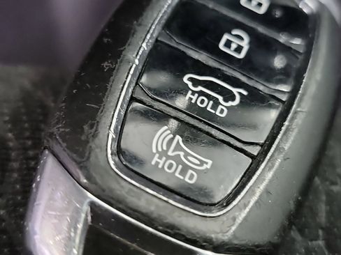 Used 2019 Hyundai Veloster N N FWD image 31
