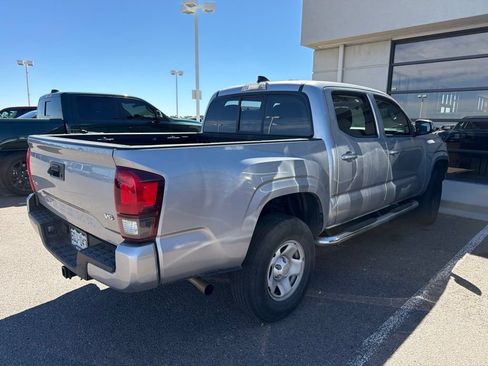 Used 2020 Toyota Tacoma SR AWD/4WD image 3